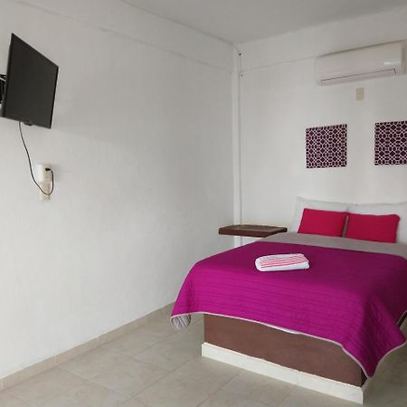 Hotel Espana 체투말 외부 사진