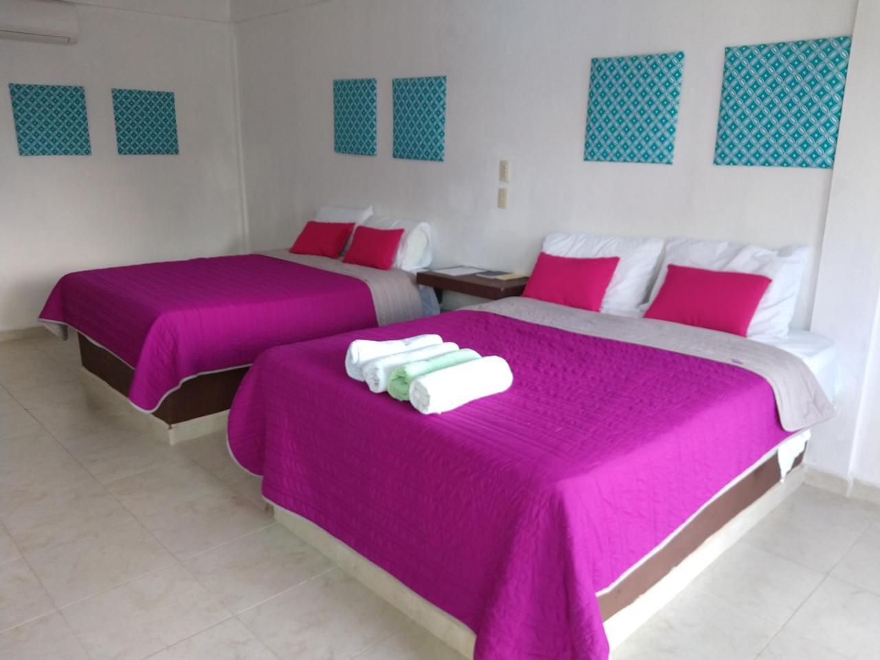 Hotel Espana 체투말 외부 사진