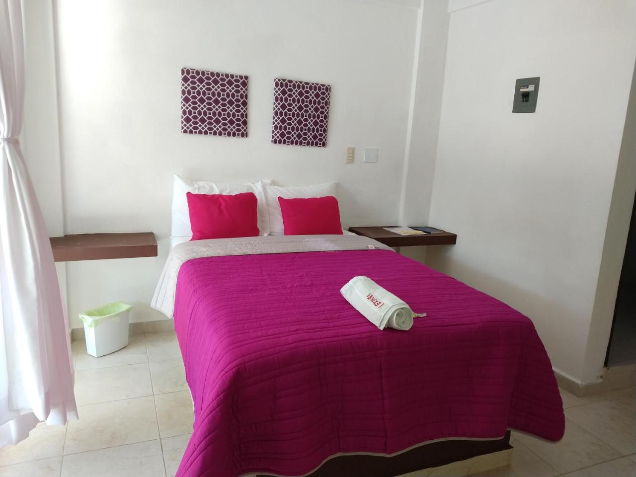 Hotel Espana 체투말 외부 사진